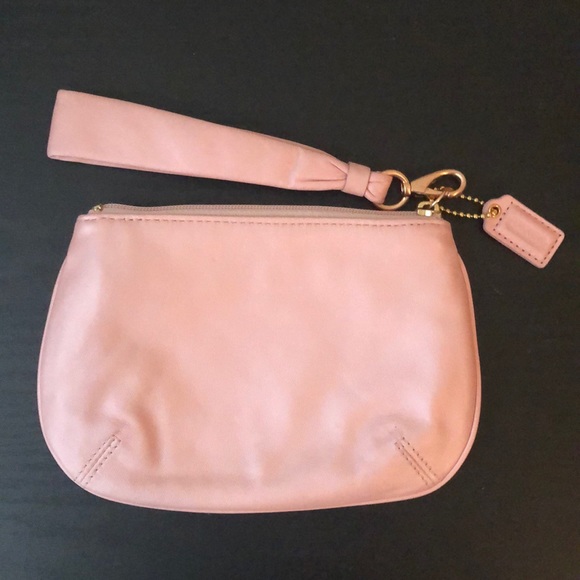 Coach wristlet - Picture 2 of 5